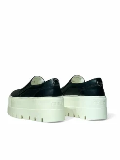 Sneakers donna “Cult” CLE102978 Collezione Primavera/Estate 2025 – Nero