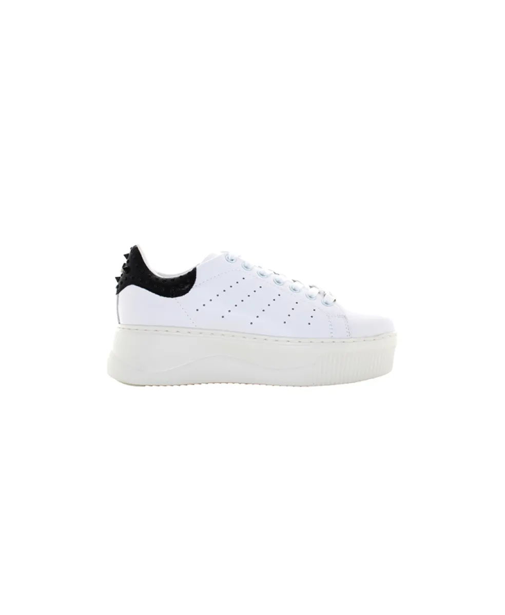 Sneakers donna “Cult” CLW423602 Collezione Primavera/Estate 2025 – Bianco e nero