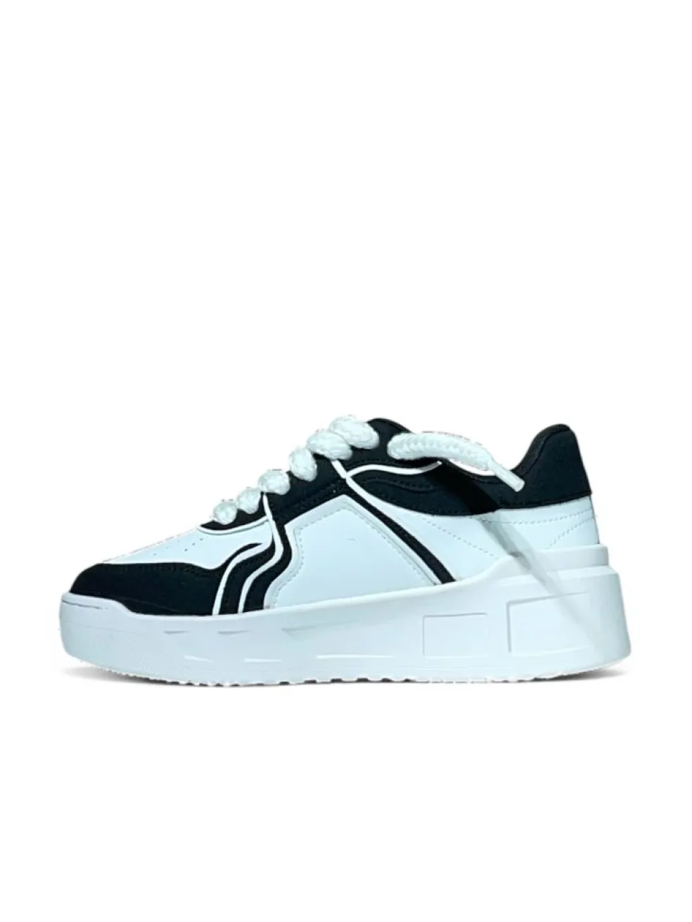 Sneakers donna “Gaelle Paris” GACAW00049 Collezione Primavera/Estate 2025 – Bianco e nero