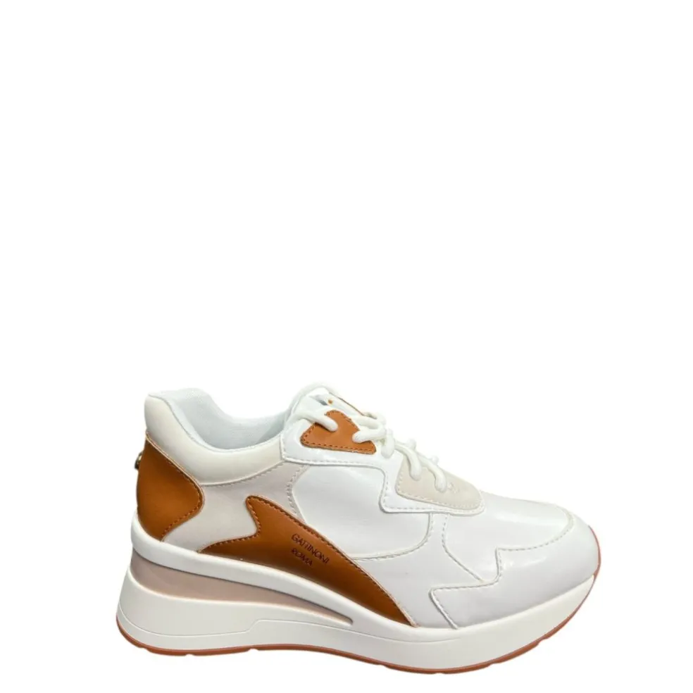 Sneakers Donna “Gattinoni” PENEI138WYC899 Collezione Primavera/Estate 2025 – Bianco e Cuoio
